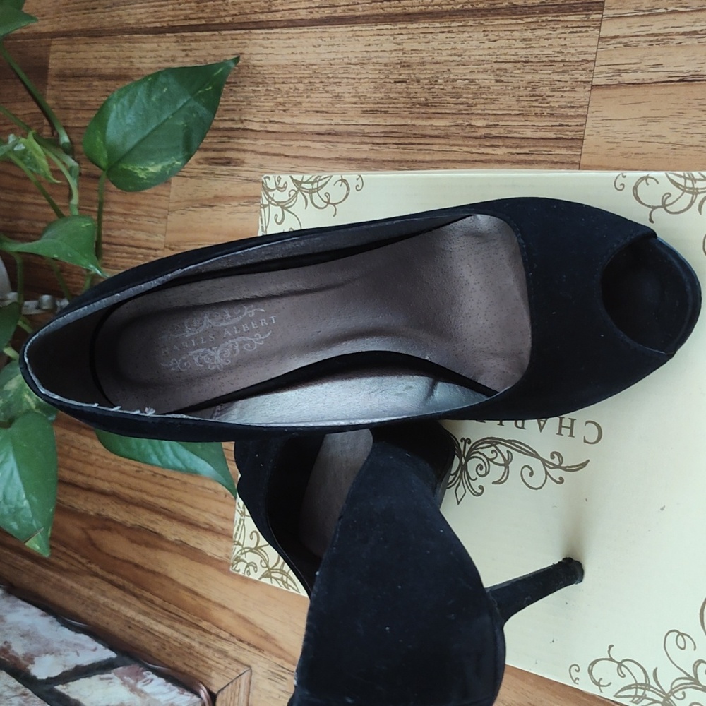 Women's black suede fabric 3 inch heels.